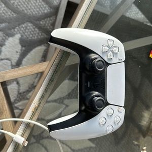 Ps5 controller pa adaptor and hdmi cable